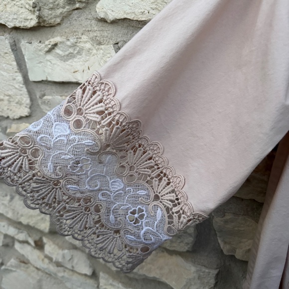 Express Blush Lace Off-Shoulder Blouse XL Appliqué - Picture 3 of 4